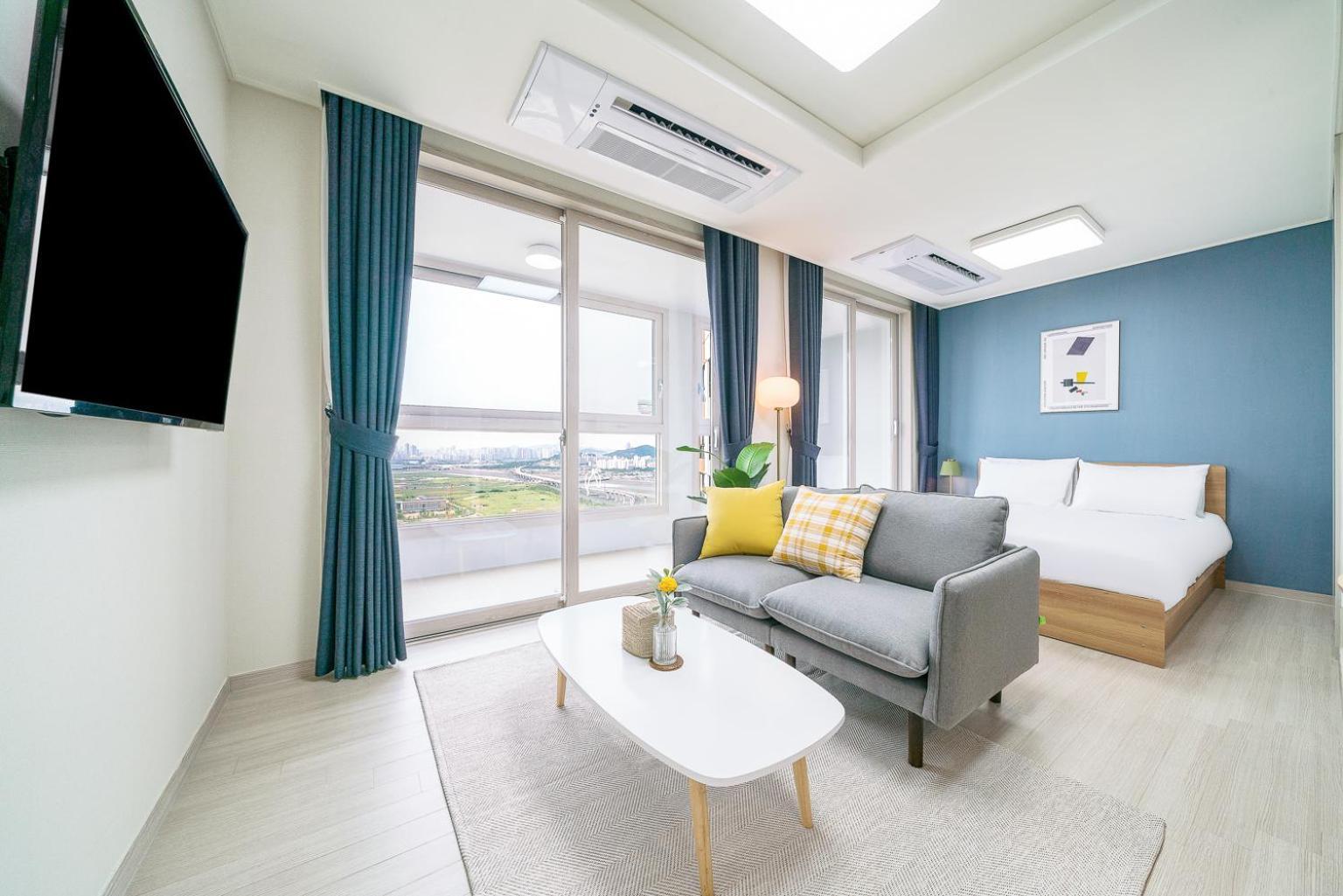 Urbanstay Songdo Moonlight Park Incheon Bagian luar foto