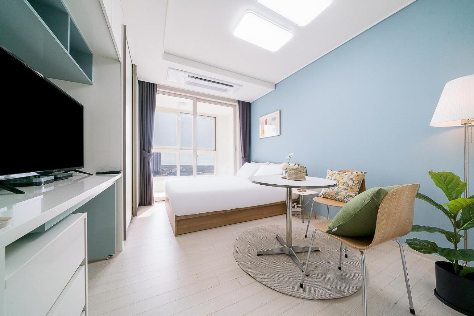 Urbanstay Songdo Moonlight Park Incheon Bagian luar foto
