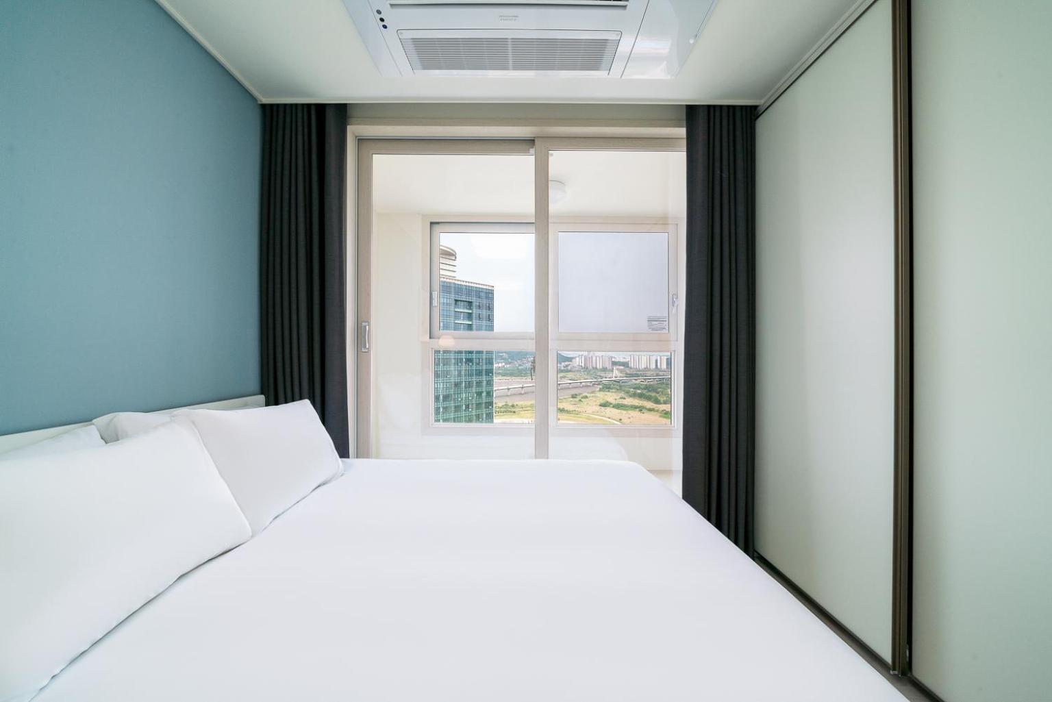 Urbanstay Songdo Moonlight Park Incheon Bagian luar foto