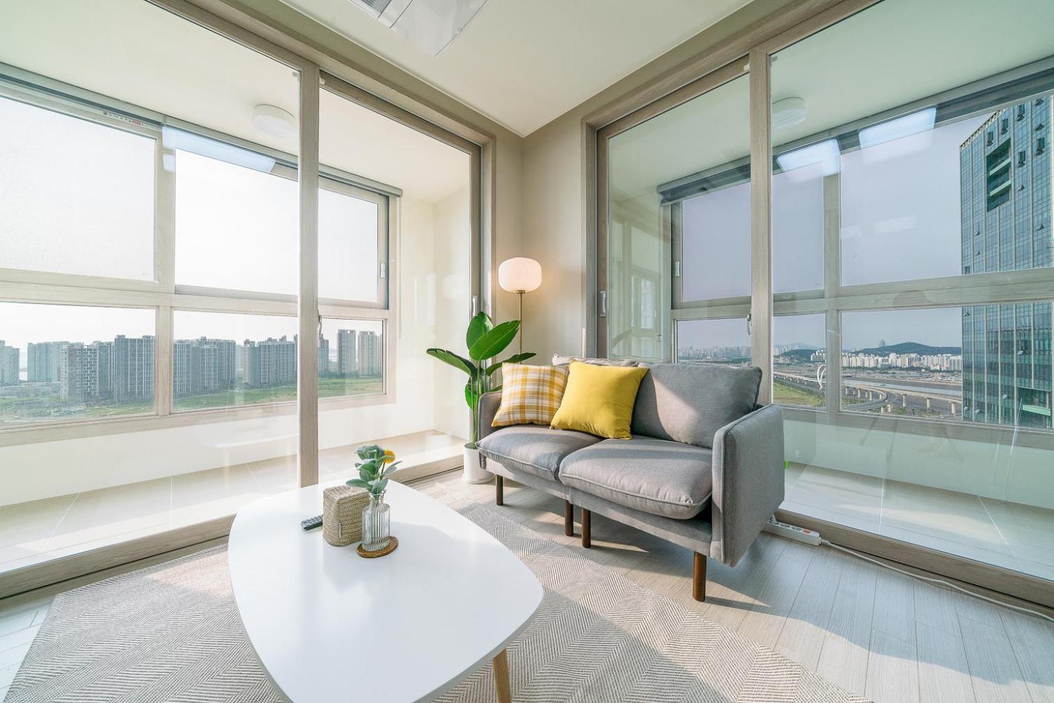 Urbanstay Songdo Moonlight Park Incheon Bagian luar foto